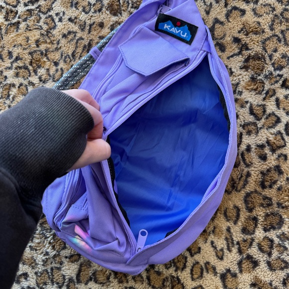 Kavu Mini Slingback Rope Sling Bag Backpack Lavender - Picture 4 of 11